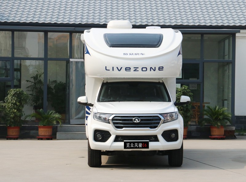 上下鋪床的房車，空間利用真合適