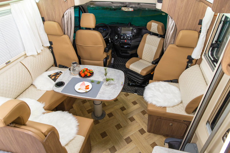 依維柯房車和皮卡房車到底怎么選? 依維柯房車和皮卡房車到底怎么選?