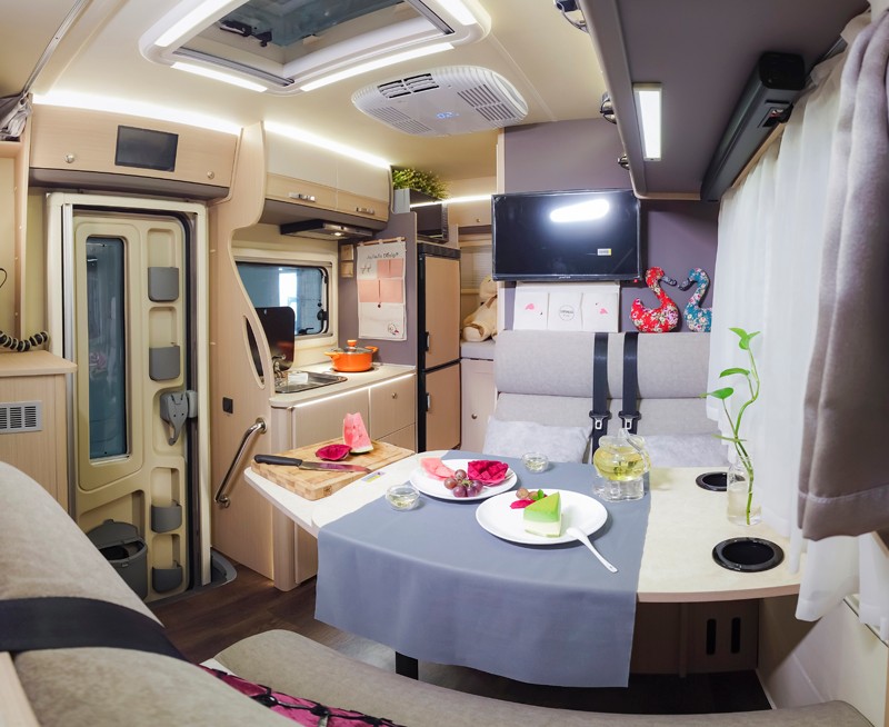 三張床，還是四驅(qū)，這款房車點(diǎn)贊