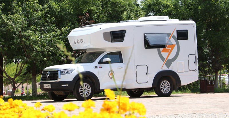 年輕、動力、狂野、舒適，這款房車好