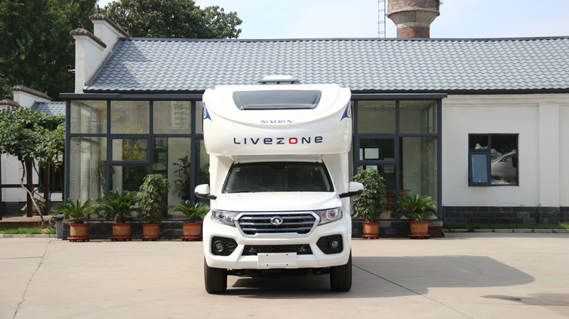 有四驅才是王道，這兩款國產房車可選