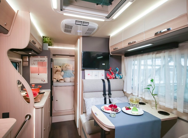 99%的人都會選這種的四驅房車 99%的人都會選這種的四驅房車