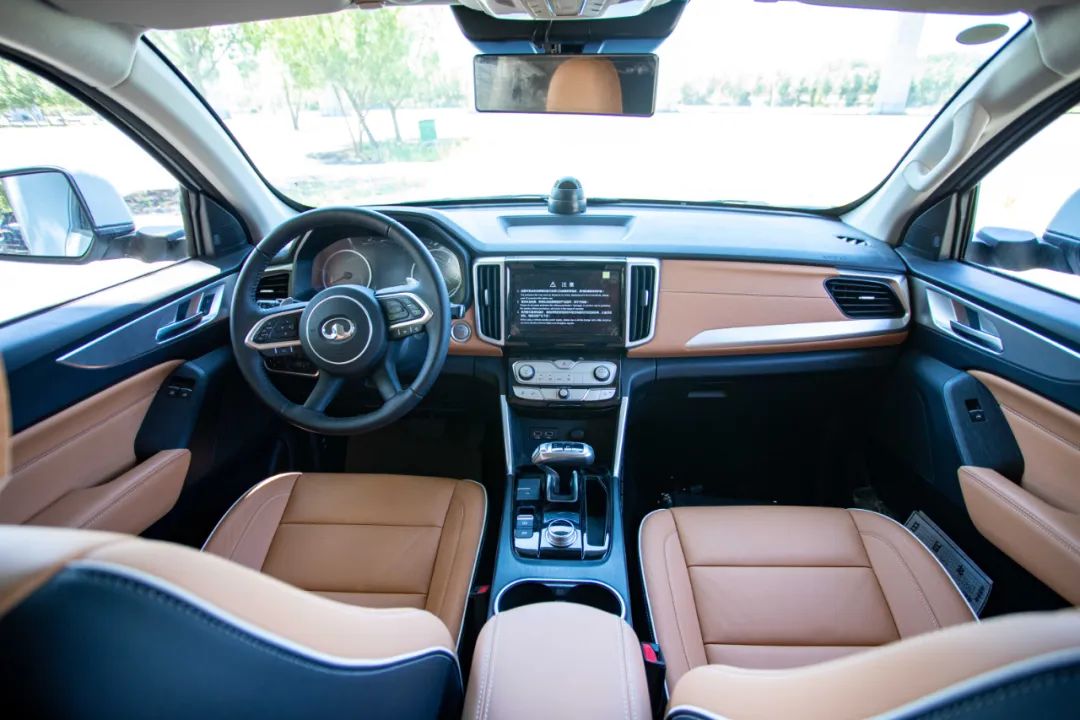 TOD智能四驅 全車越野套件,這是不是你理想的C型越野房車? TOD智能四驅 全車越野套件,這是不是你理想的C型越野房車?