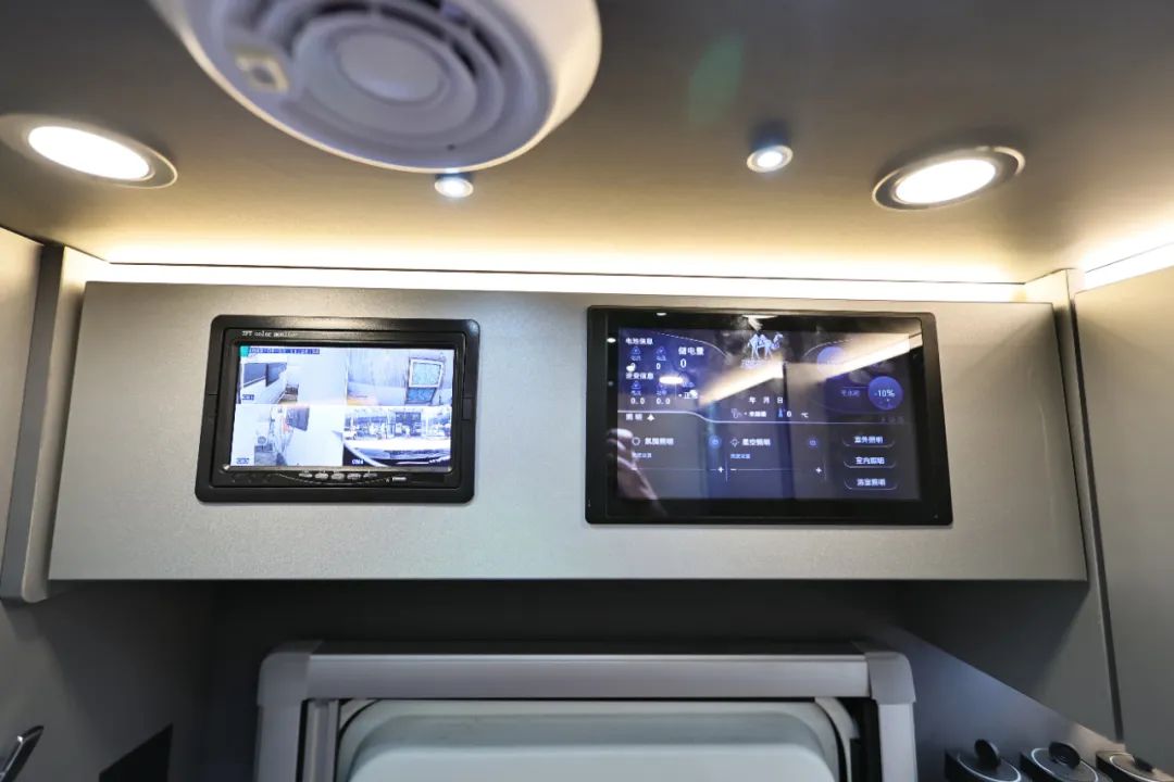 TOD智能四驅 全車越野套件,這是不是你理想的C型越野房車? TOD智能四驅 全車越野套件,這是不是你理想的C型越野房車?